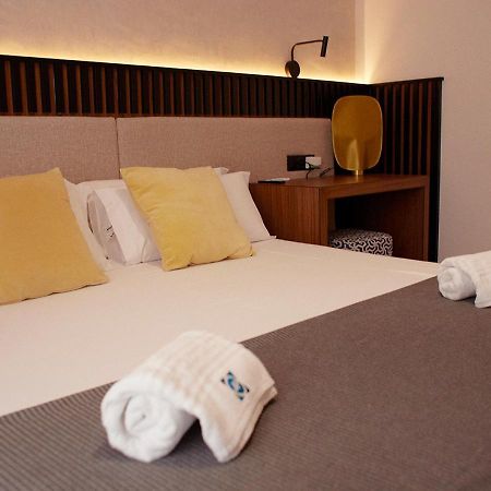 Isa Sevilla Suites Bagian luar foto